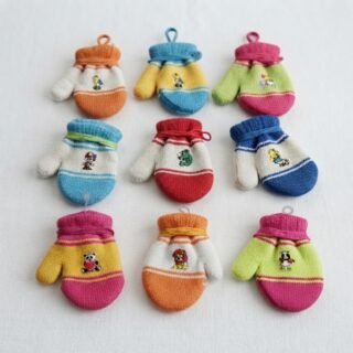 Zero Size Woolen Baby Mittens Newborn Warm Hand Cover Gloves (Random Colors)